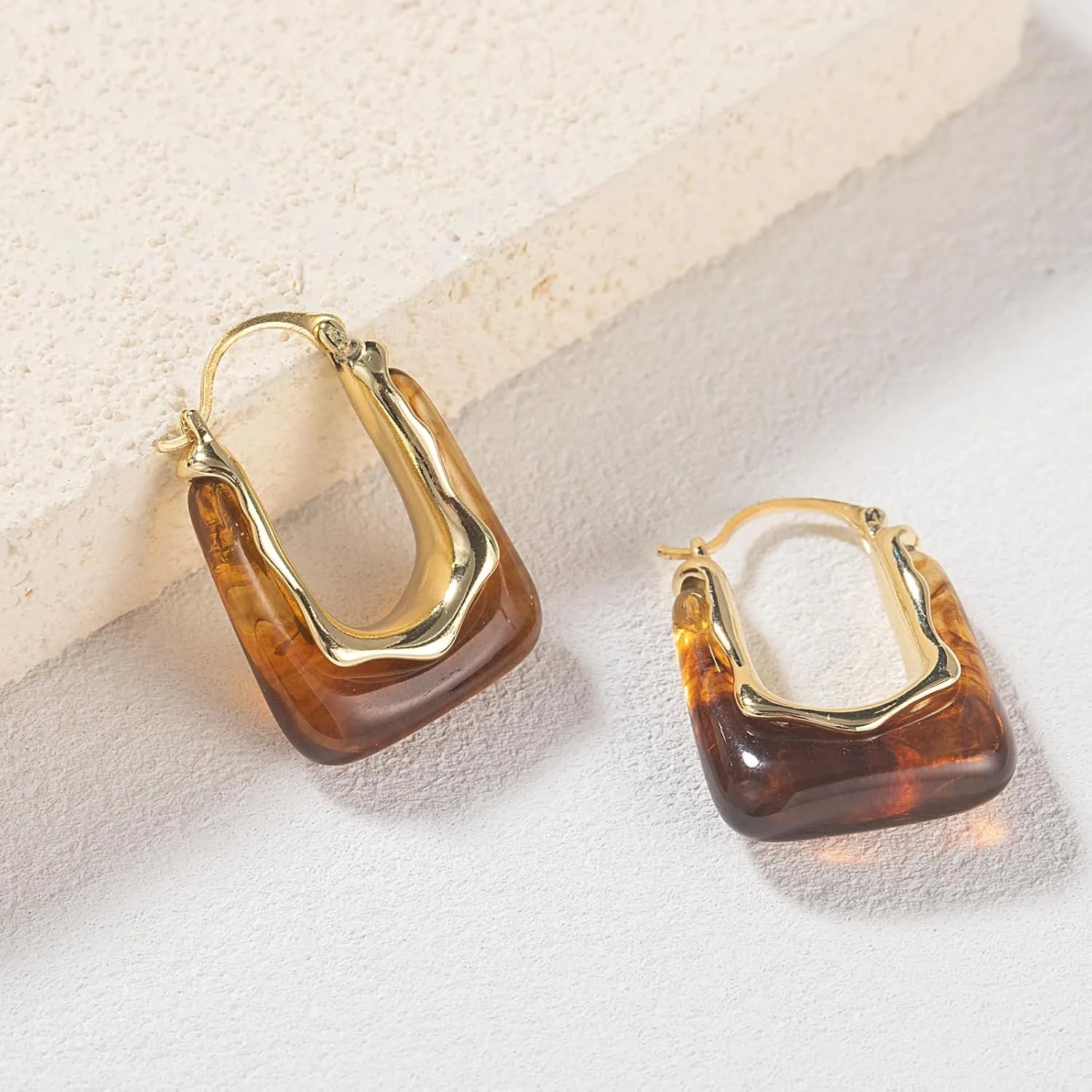 Acrylic Gold Hoop Earrings Chunky Huggie Statement Vintage Earrings Cute Resin Drop Earring Trendy Jewelry Gifts for Women