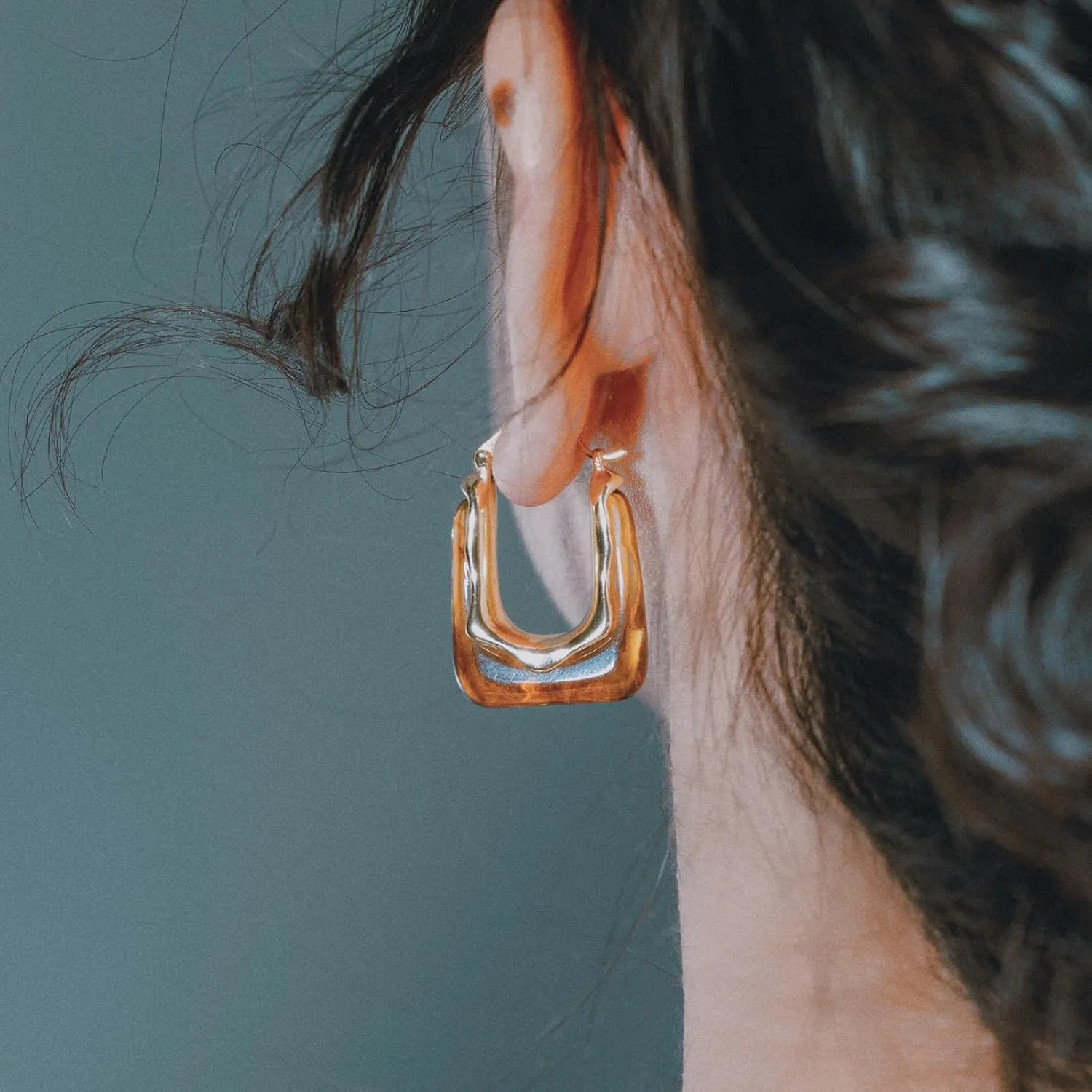Acrylic Gold Hoop Earrings Chunky Huggie Statement Vintage Earrings Cute Resin Drop Earring Trendy Jewelry Gifts for Women