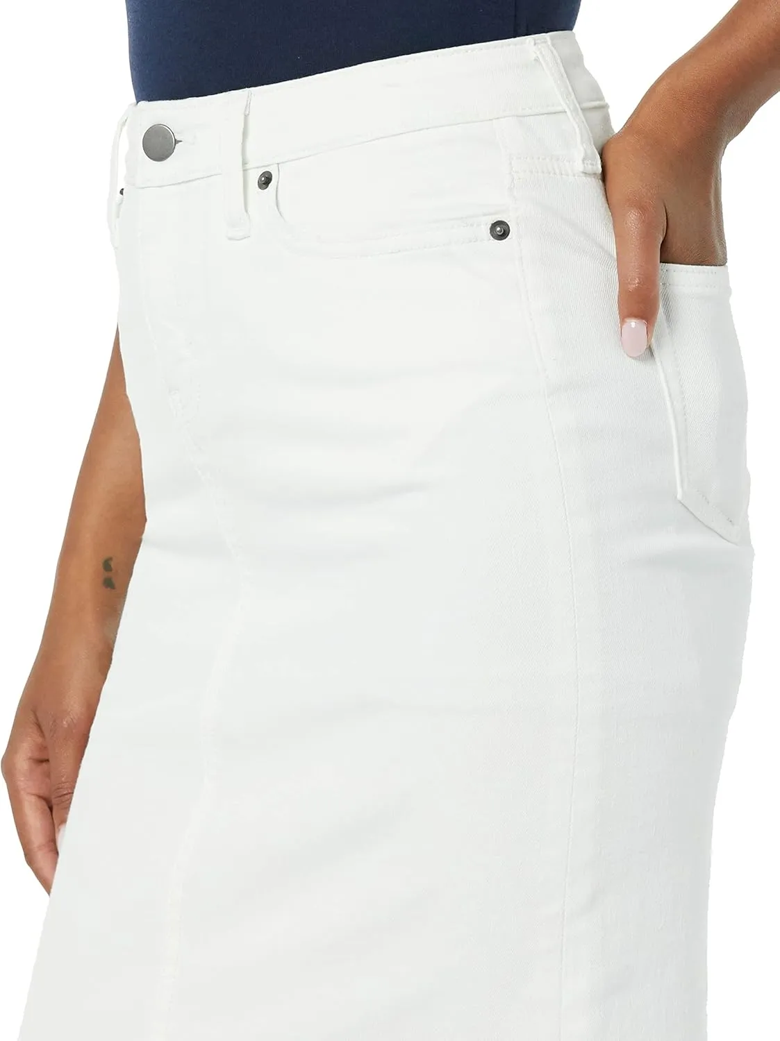 Amazon Essentials Women's Classic 5-Pocket Denim Skirt (Available in Plus Size)