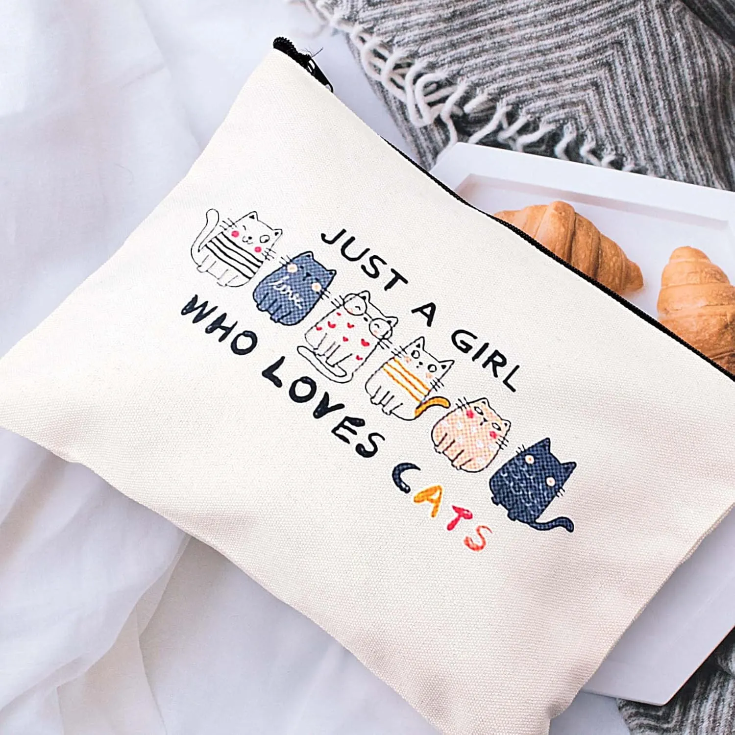 Cat Animals Lover Gift Cosmetic Bag Makeup Pouch Small Travel Bags for Toiletries (cat)