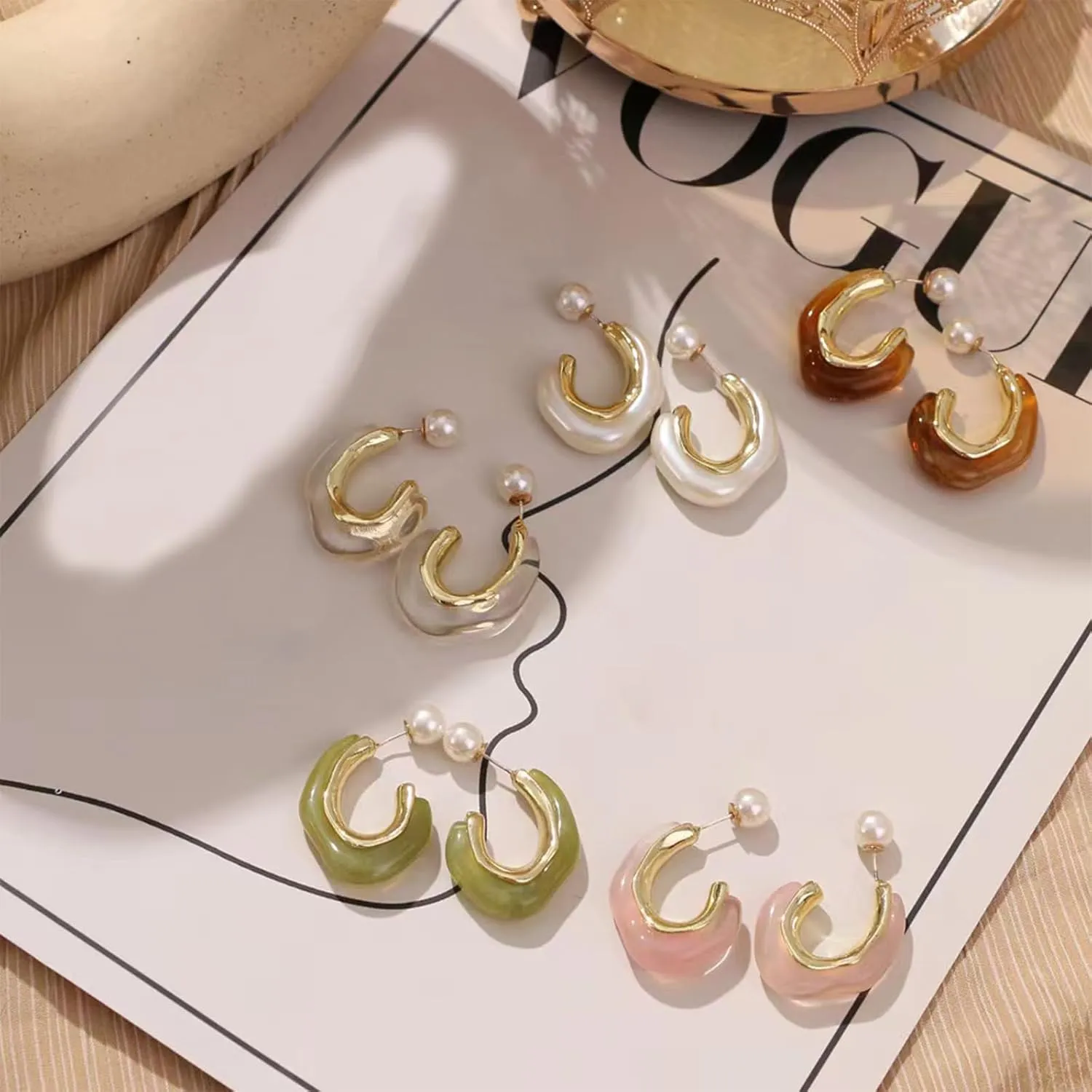 Clear Hoop Earrings for Women Lucite Earrings Transparent Resin Rectangle Earrings Irregular Ice Cube Earrings Gold Huggie Earrings Jewelry