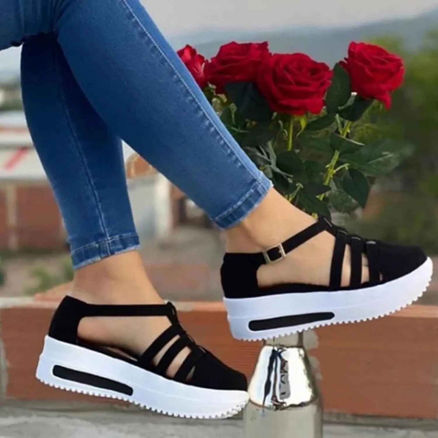 Eduavar Platform Sandals Women Casual, Closed Toe Sandals Women Summer Comfortable Platform Sports Sandals with Buckle Strap