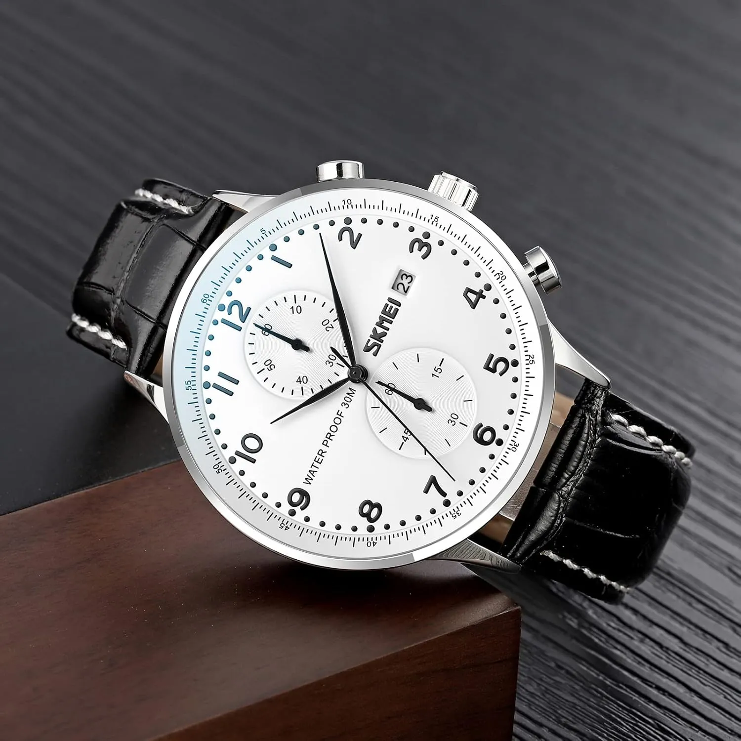 FANMIS Fashion Men's Analog Quartz Chronograph Minimalist Ultra-Thin Dial Business Leisure Sport Military Watch Calendar Waterproof Fashion Watch with Leather Strap