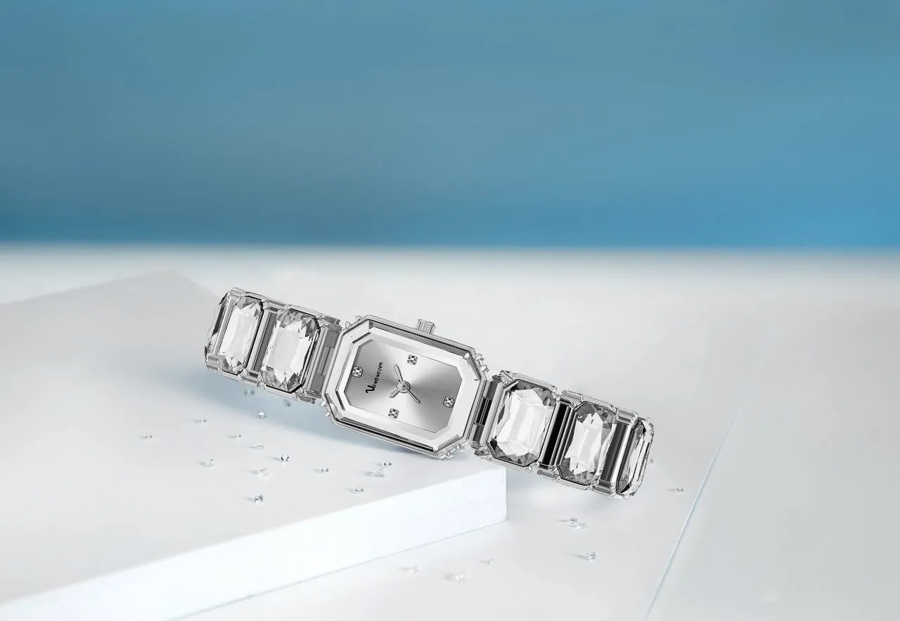 Luxury Womens Crystal Bracelet Watch Elegant Rectangular Minimalist Dial Diamond Bangle Band Waterproof Fashion Dainty Ladies Quartz Watches Ladies Gift