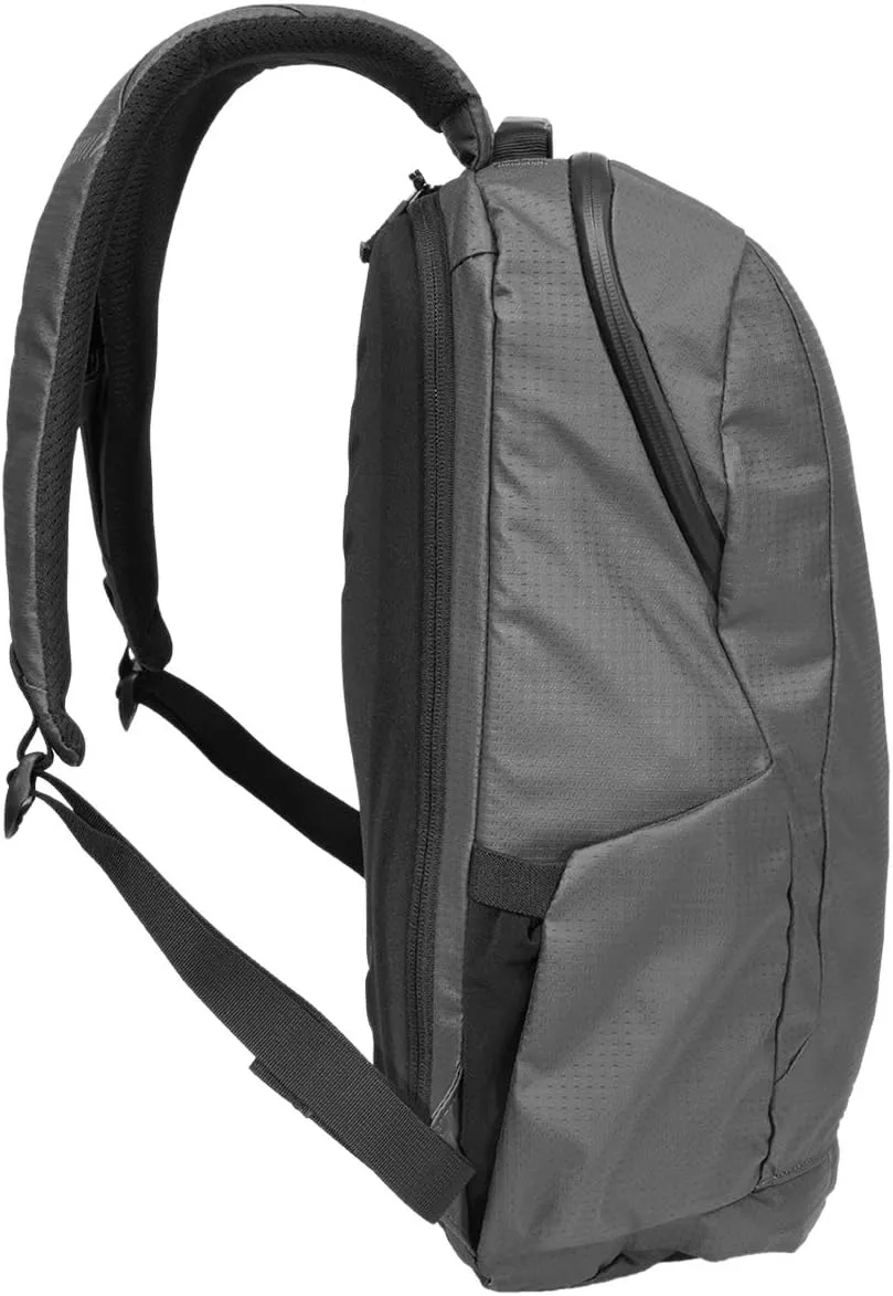 SOG Unisex Surrept/16 CS Liter Carry Lightweight Organized Functional Water-Resistant Nylon Travel Day Backpack, Charcoal/Bright Gray
