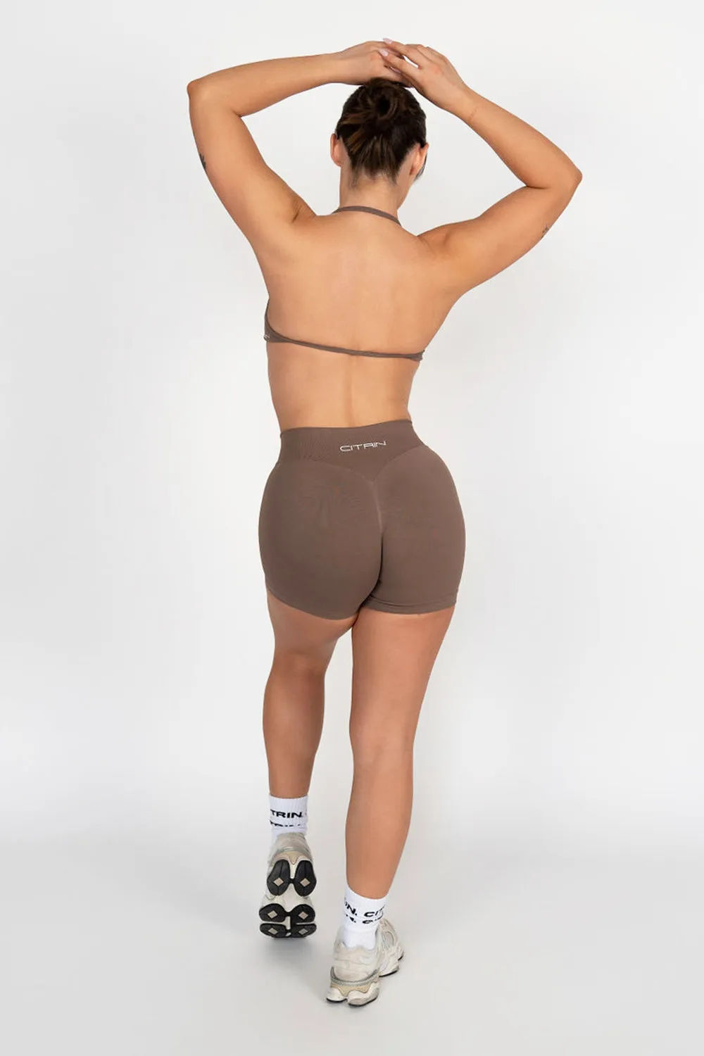 TRUE SHAPE 4.5" SHORT - MOCHA