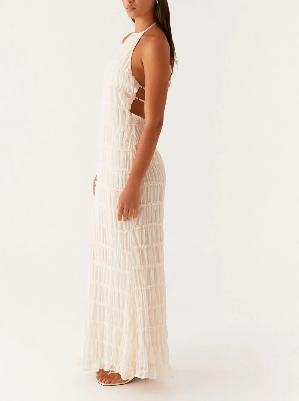 Women Halter Neck Maxi Dress Sleeveless Lace Tiered Smocked Long Dress Sexy Backless Party Vacation Beach Sundress