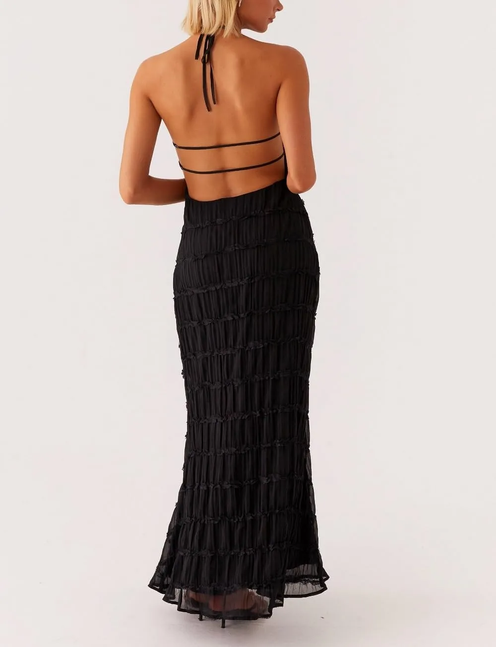 Women Halter Neck Maxi Dress Sleeveless Lace Tiered Smocked Long Dress Sexy Backless Party Vacation Beach Sundress
